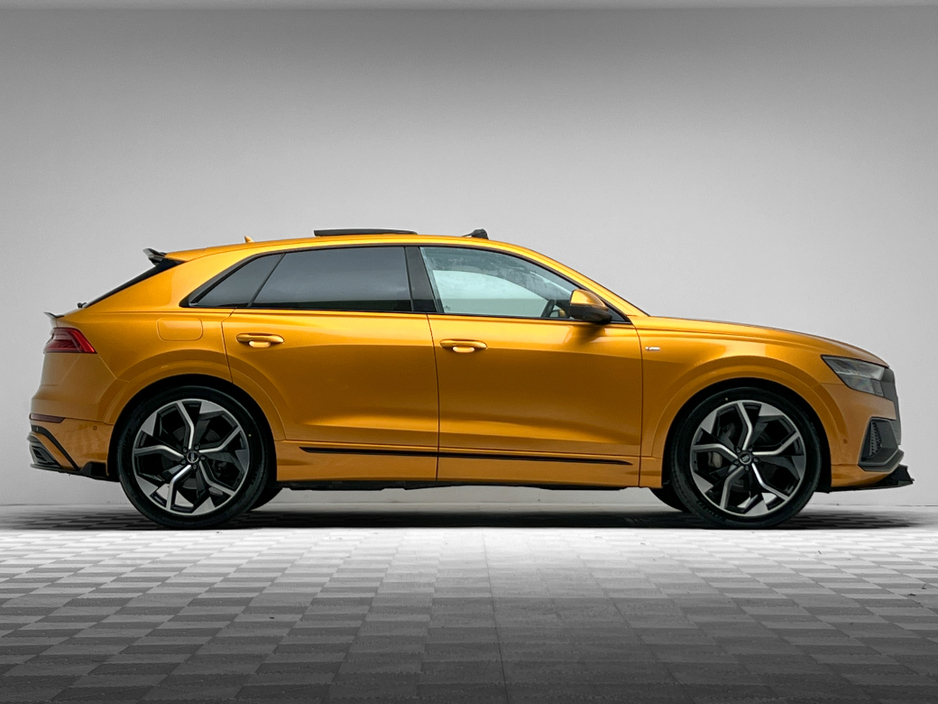 2020 Audi Q8 S LINE 50 TDI 286HP QUATTRO *PAN ROOF* €65,990