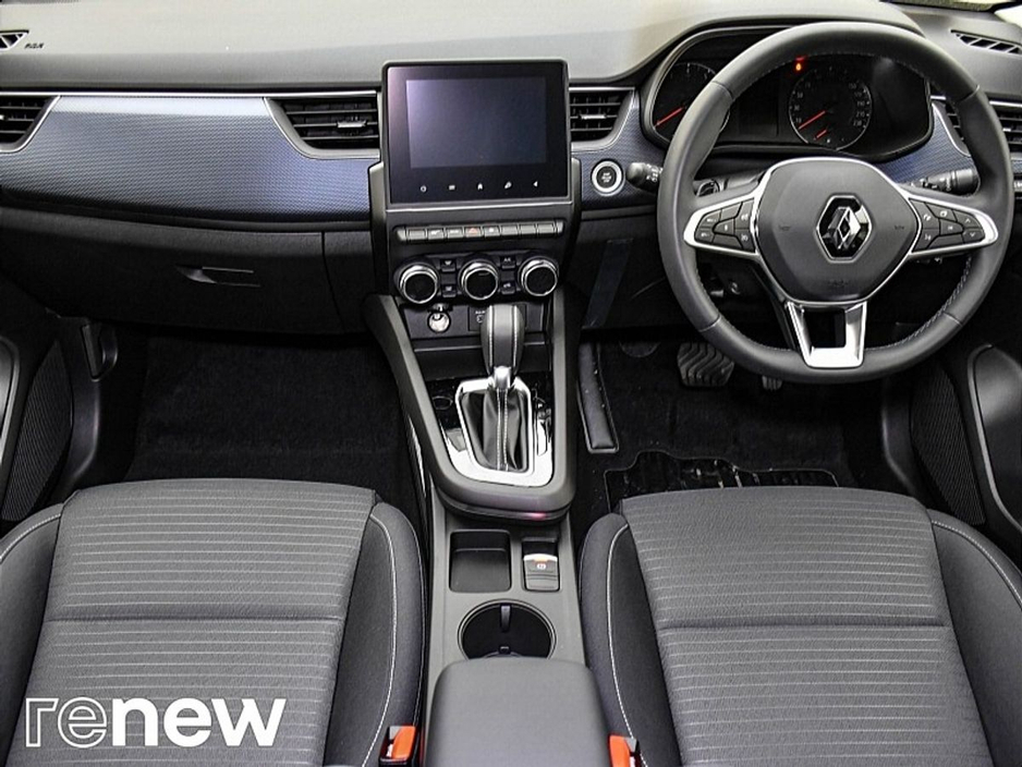 2022 Renault Arkana - image 2