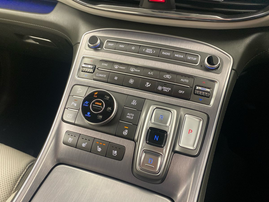2023 Hyundai Santa Fe 1.6 PHEV 4WD Executive Plus Auto €43,995
