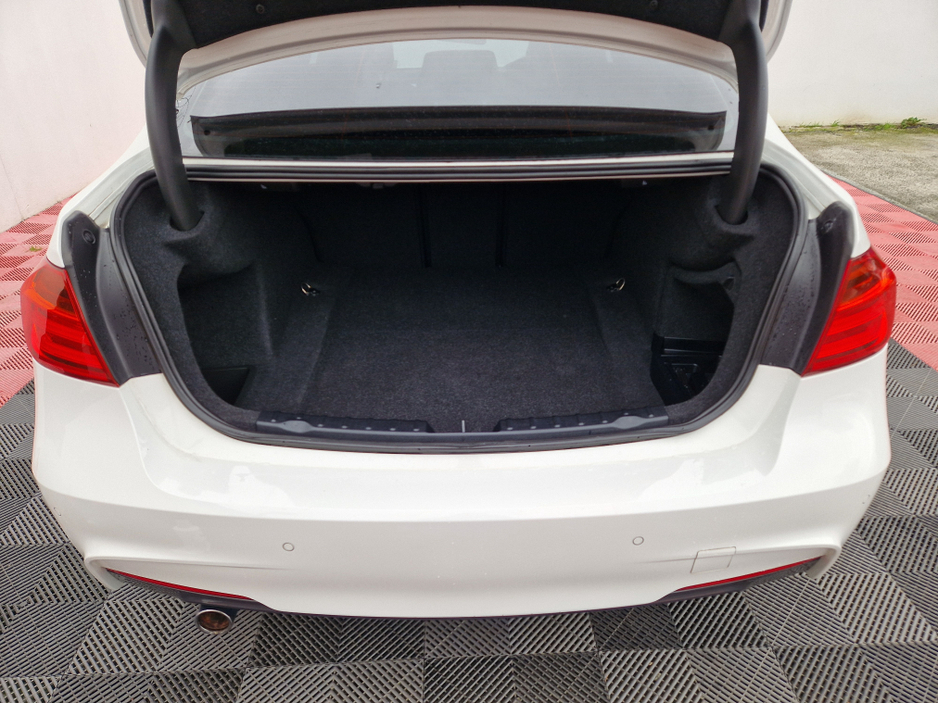 2014 BMW 3 Series 320D M-SPORT SALOON 2.0 DIESEL AUTOMATIC €14,950