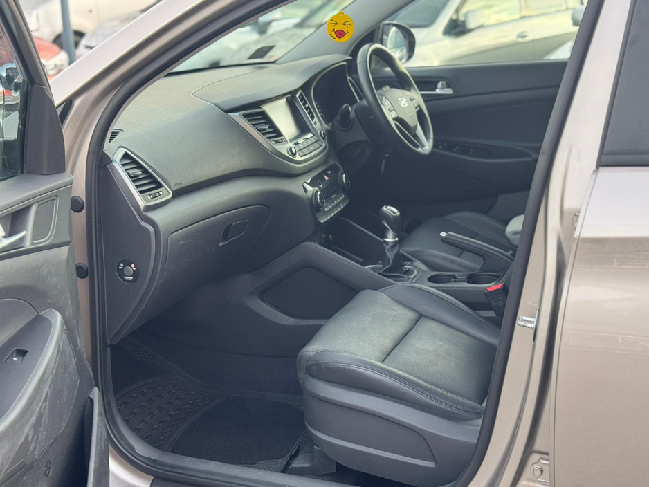 2017 Hyundai Tucson - image 19