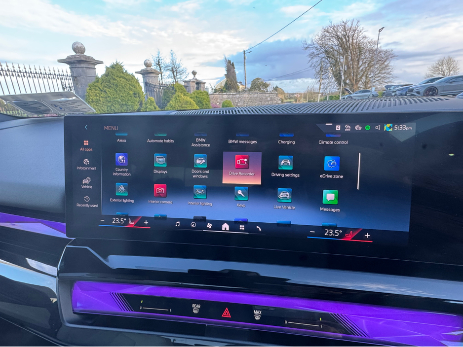 2024 BMW 5 Series - image 27