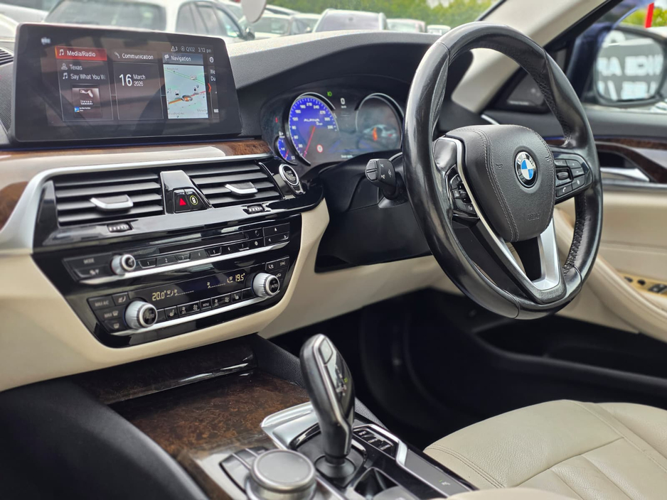 2018 BMW 5 Series - image 20