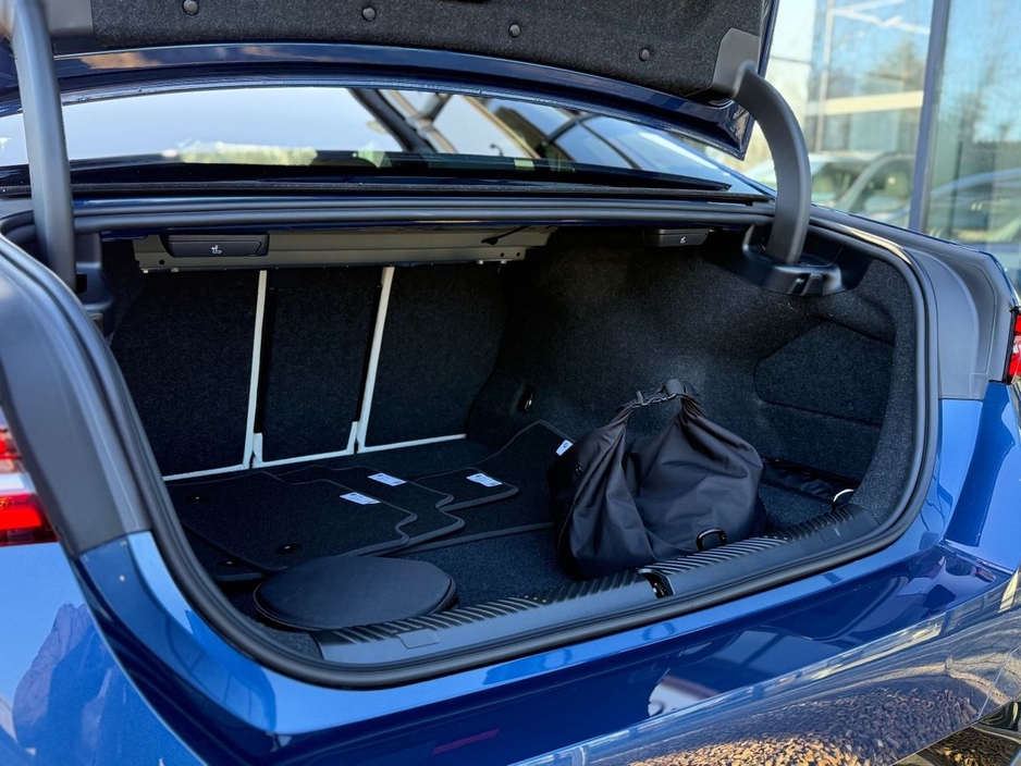 2026 BMW 5 Series - image 9