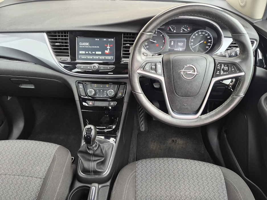 2017 Opel Mokka - image 2