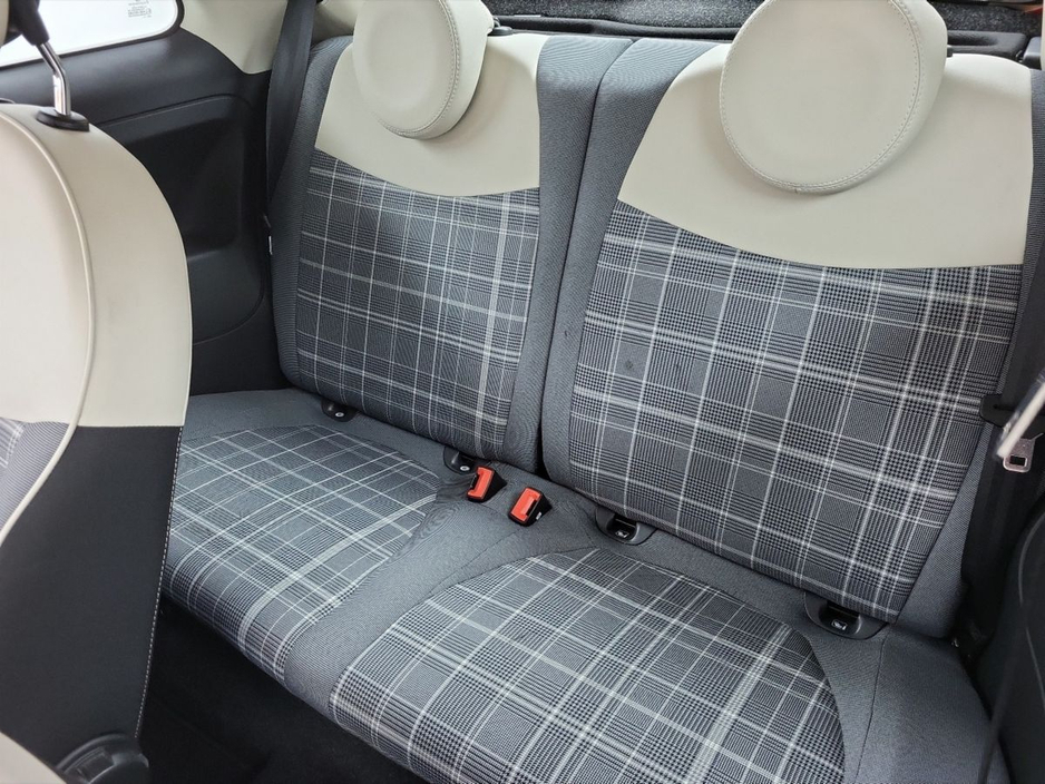 2021 Fiat 500 - image 7