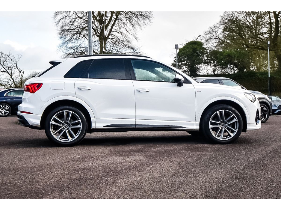 2023 Audi Q3 35 TDI 150HP S Tronic S line €43,850
