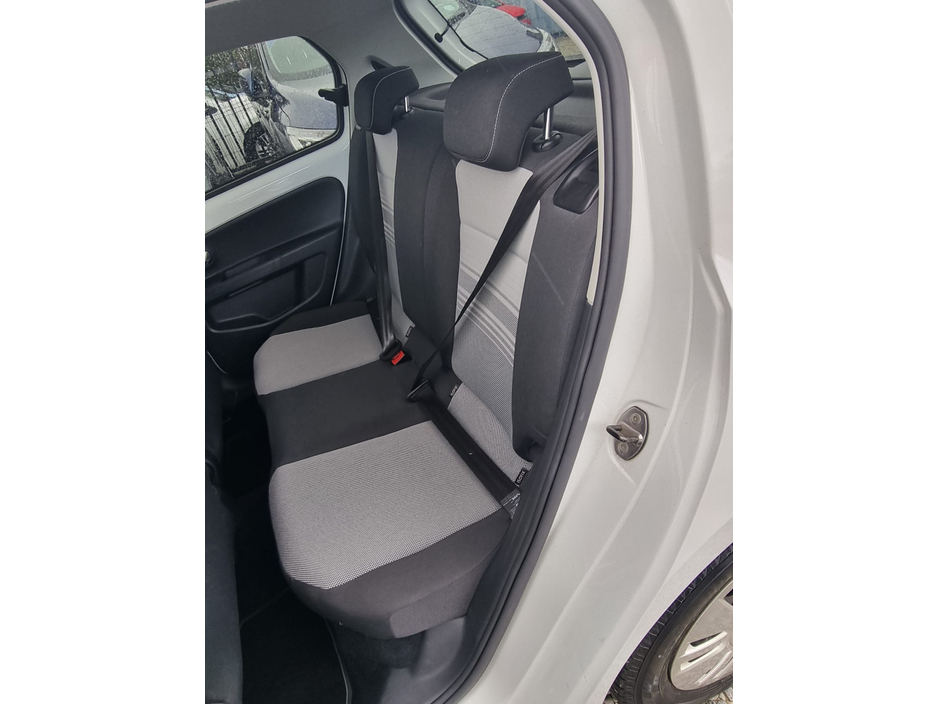 2013 Volkswagen up! - image 22