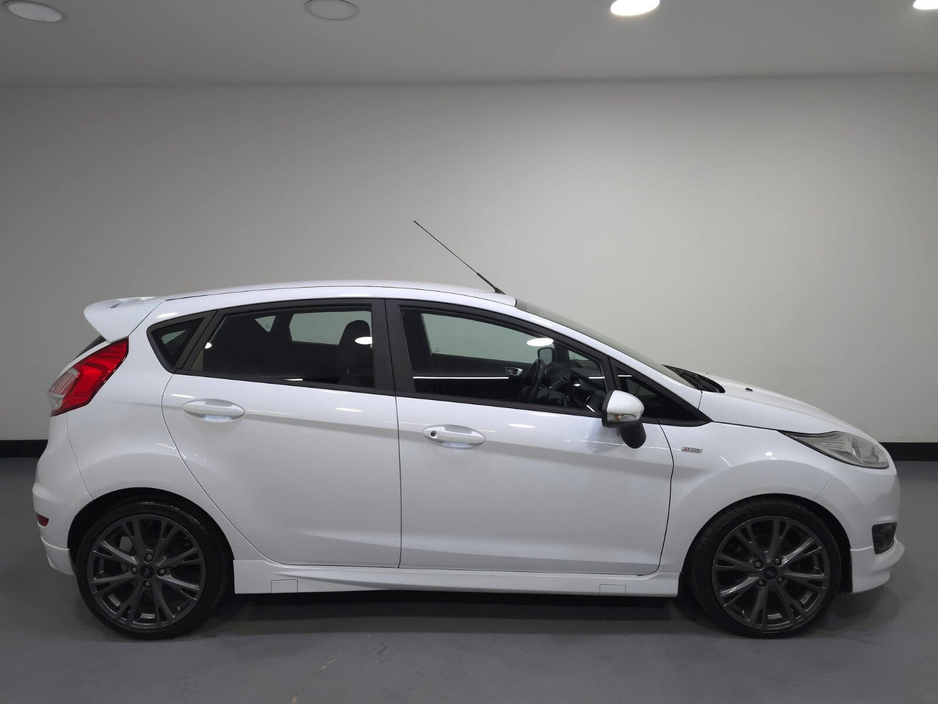 2017 Ford Fiesta  €11,950