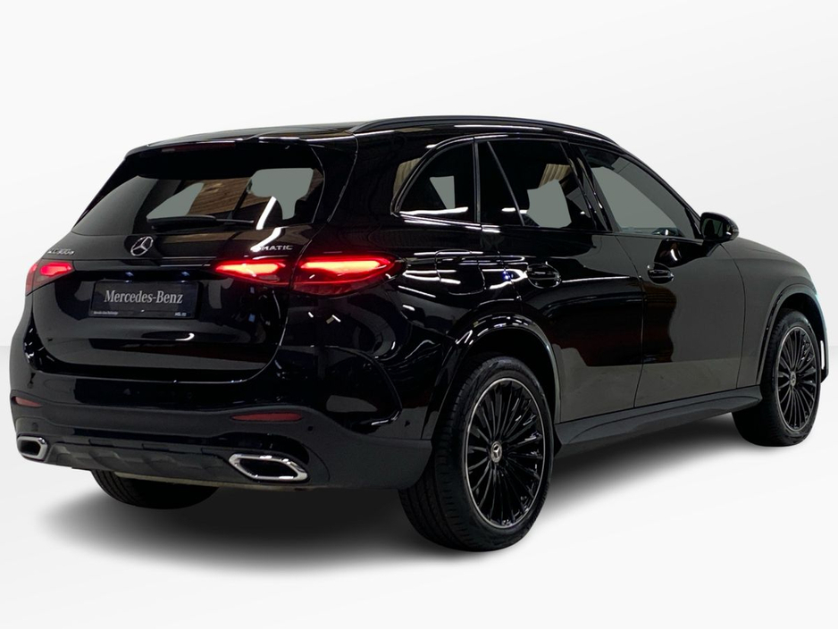 2025 Mercedes-Benz GLC Class GLC 300 URBAN EDITION E 4MATIC | Reversing Camera, Parking Assistance, Heated Seats €82,950