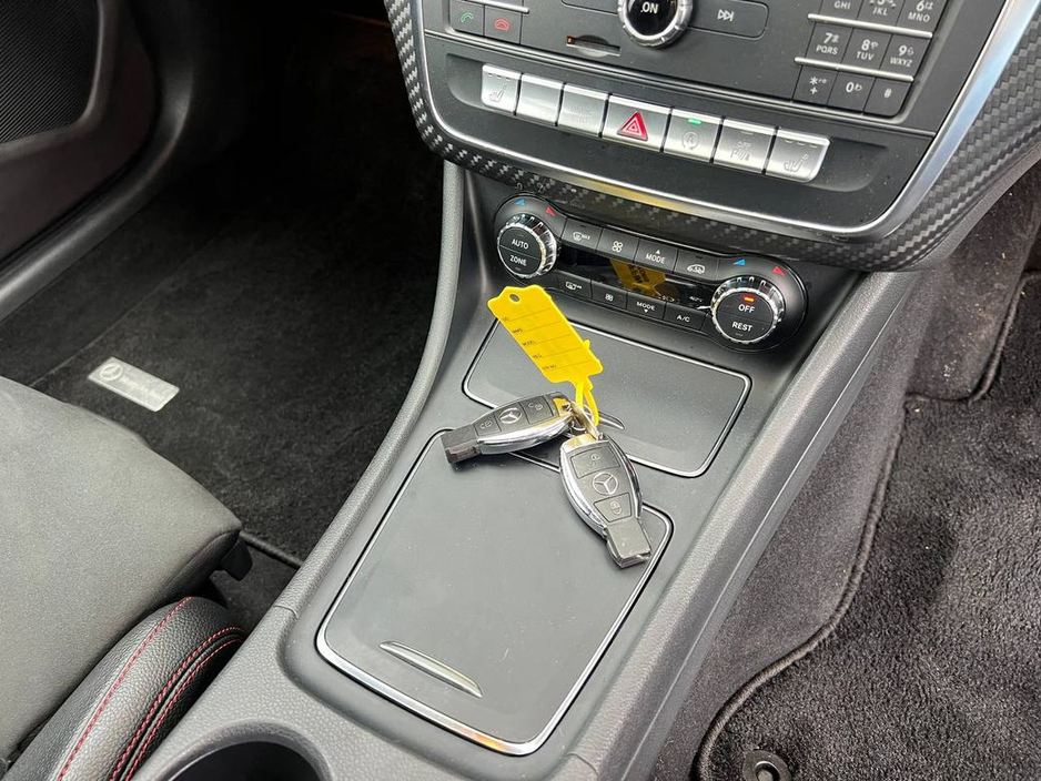 2018 Mercedes-Benz A Class A180 AMG-LINE 1.6 AUTO // OPENING PAN ROOF // BLUETOOTH MUSIC // 18" DIAMOND CUT ALLOYS €21,900