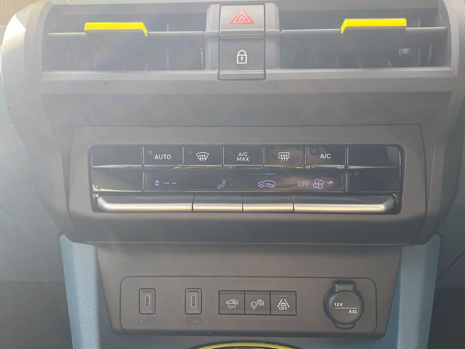 2026 Fiat Grande Panda - image 30