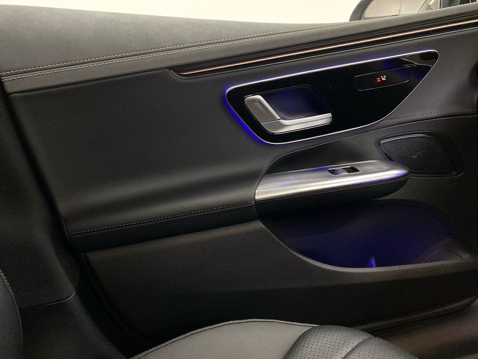 2025 Mercedes-Benz EQE - image 14