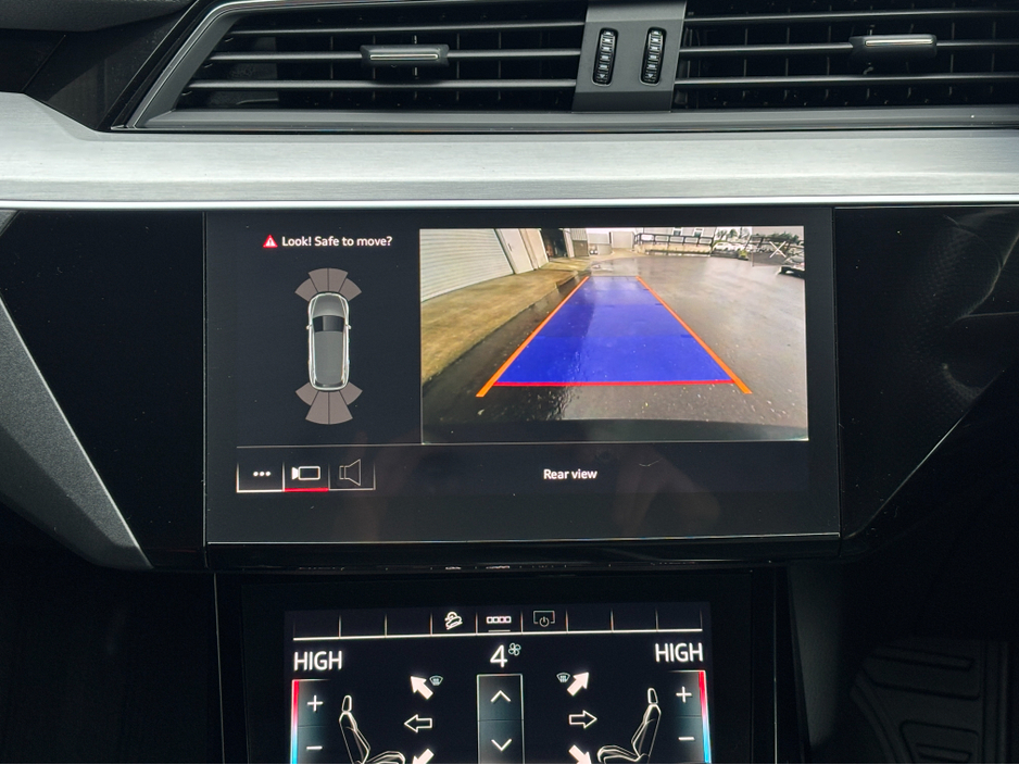 2021 Audi e-tron - image 27