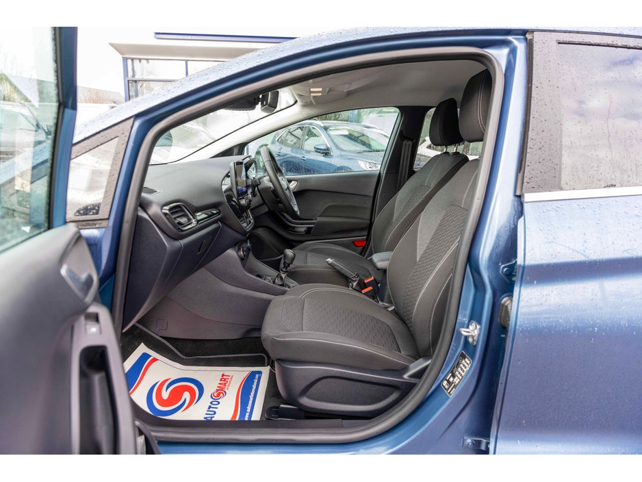 2022 Ford Fiesta 2022 Ford Fiesta Blue 1.0T EcoBoost 100PS Titanium €20,950