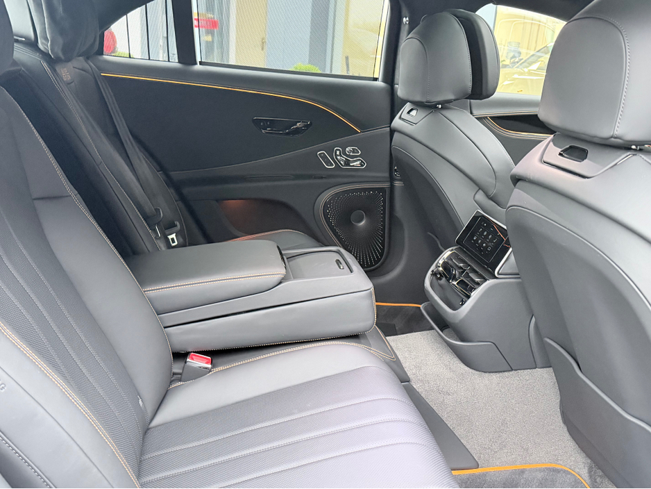2026 Bentley Flying Spur - image 32