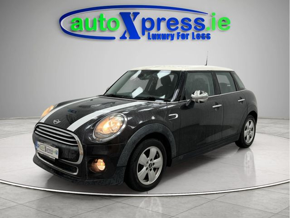 2016 MINI Cooper 1.2 Automatic, Reversing camera €13,895