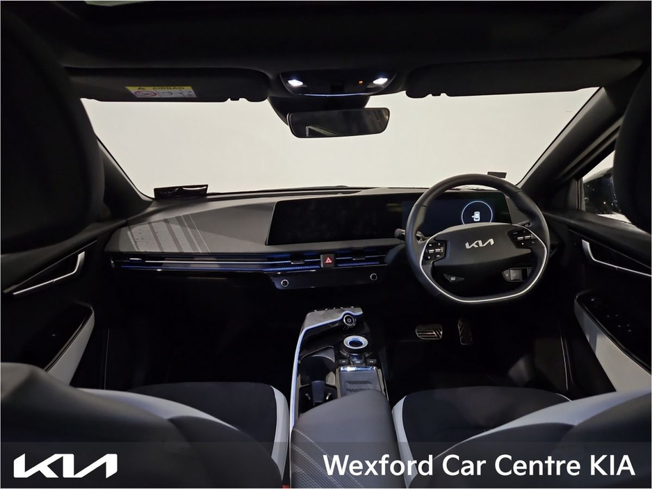 2023 Kia EV6 - image 5