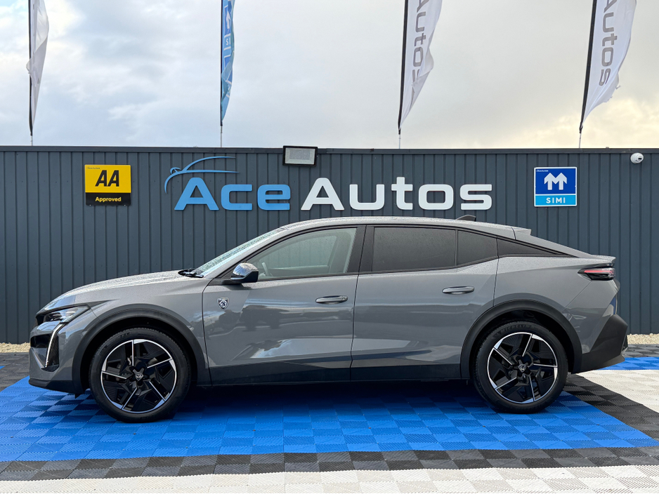 2024 Peugeot 408 - image 4