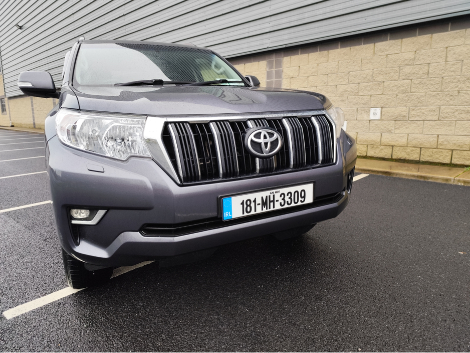 2018 Toyota Landcruiser SWB GX COMMERCIAL ** AUTOMATIC ** PRICE PLUS V.A.T ** FULL V.A.T INVOICE AVAILABLE ** €29,995