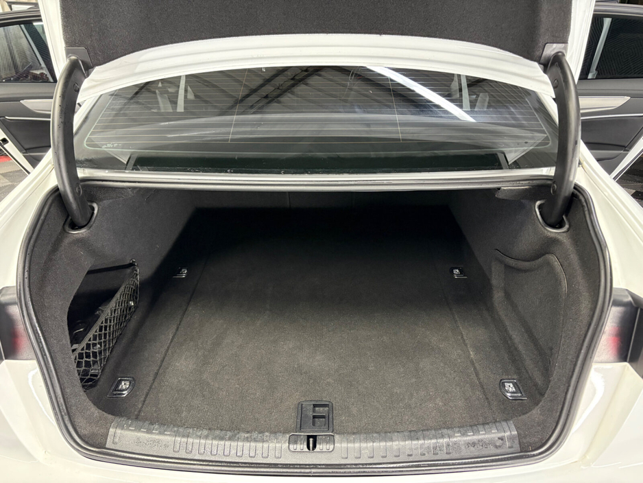 2020 Audi A6 - image 16