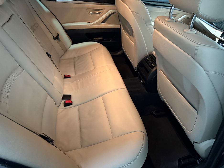 2014 BMW 5 Series - image 14