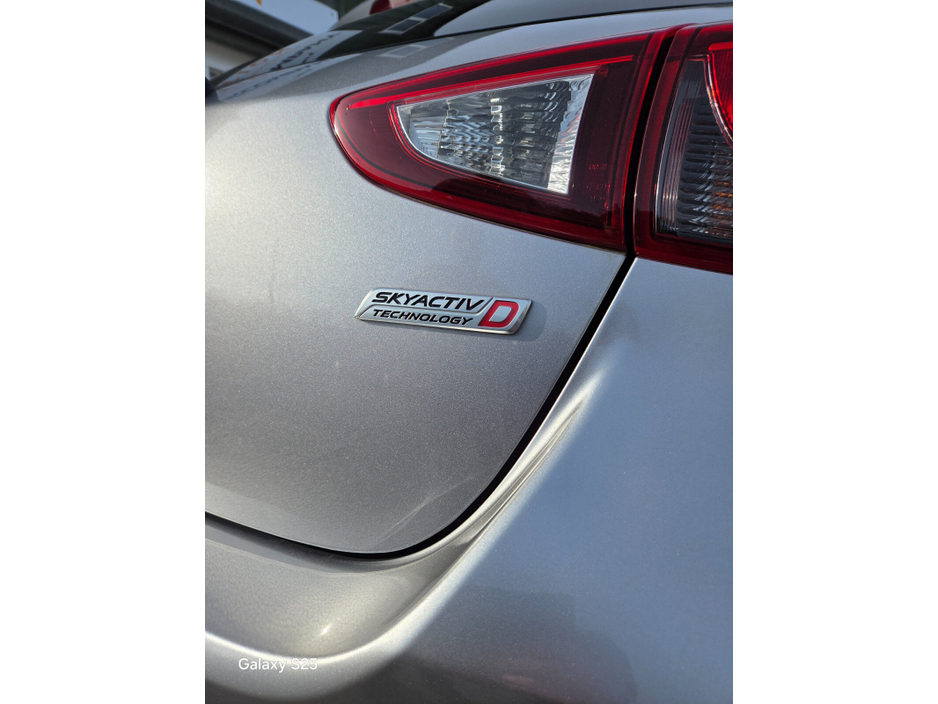 2016 Mazda Demio - image 9