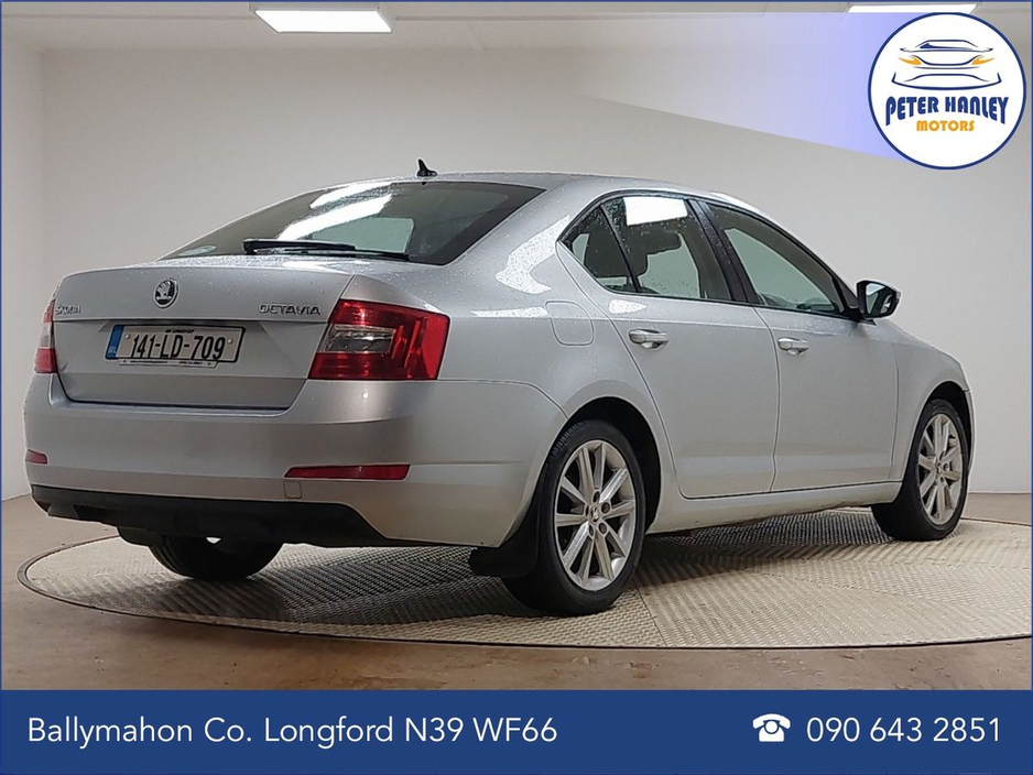 2014 Skoda Octavia - image 7
