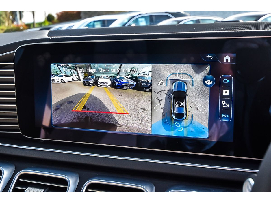 2025 Mercedes-Benz GLE Class - image 18