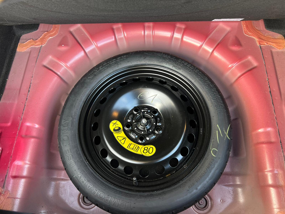 2025 Ford Focus - image 6