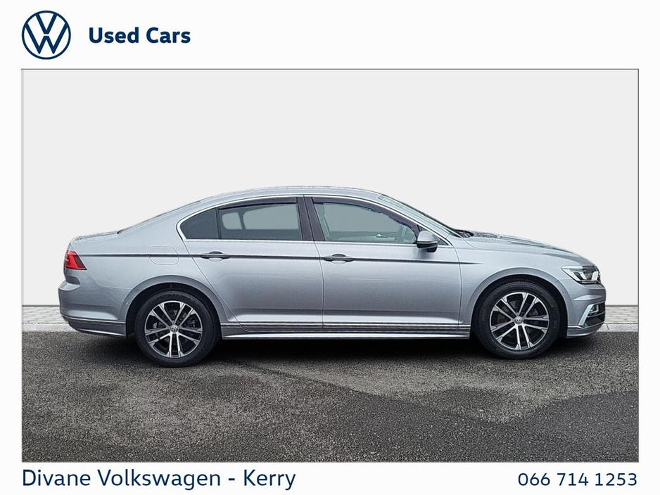 2018 Volkswagen Passat - image 11