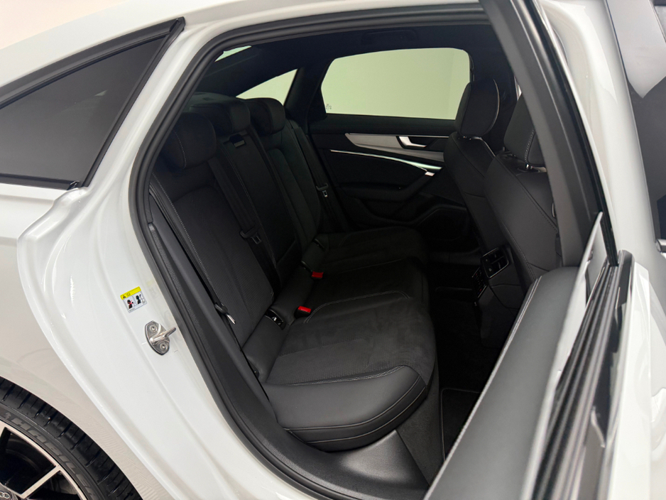 2025 Audi A6 50 TFSI E S LINE QUATTRO €56,990