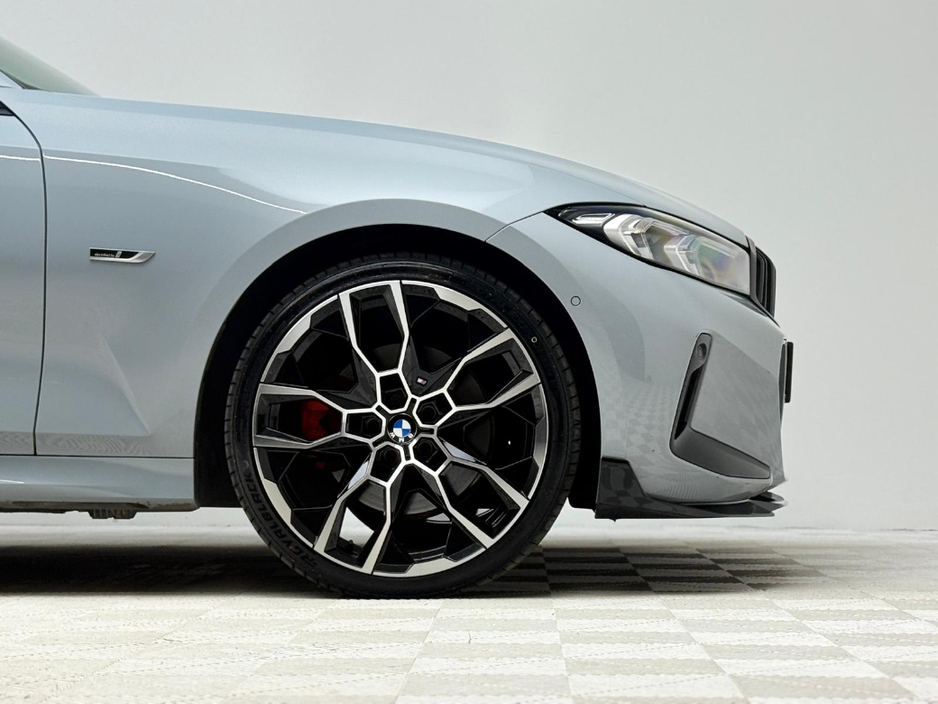 2022 BMW 3 Series 330E M SPORT €39,990