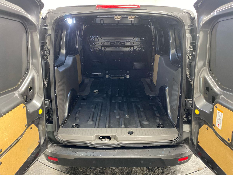 2023 Ford Transit - image 9