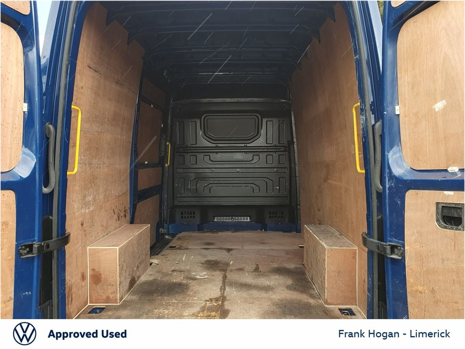 2021 Volkswagen Crafter - image 8