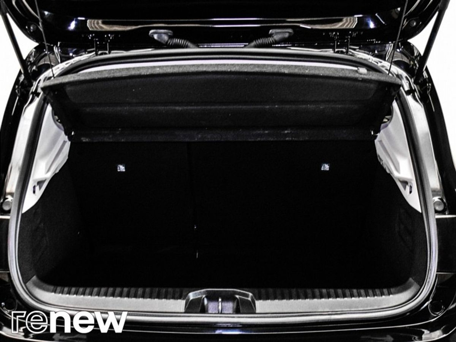 2022 Renault Clio - image 12