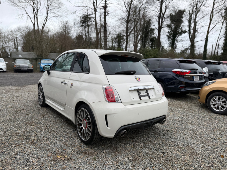 2015 Abarth 595C - image 4