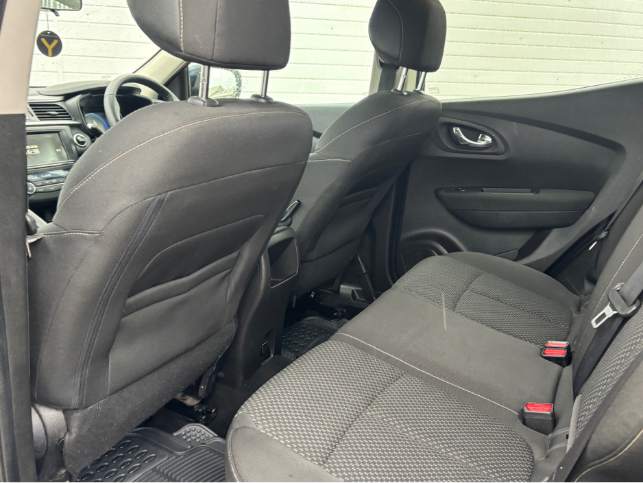 2016 Renault Kadjar - image 8