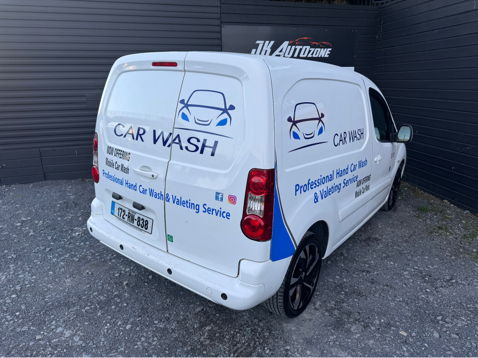 2017 Peugeot Partner - image 6