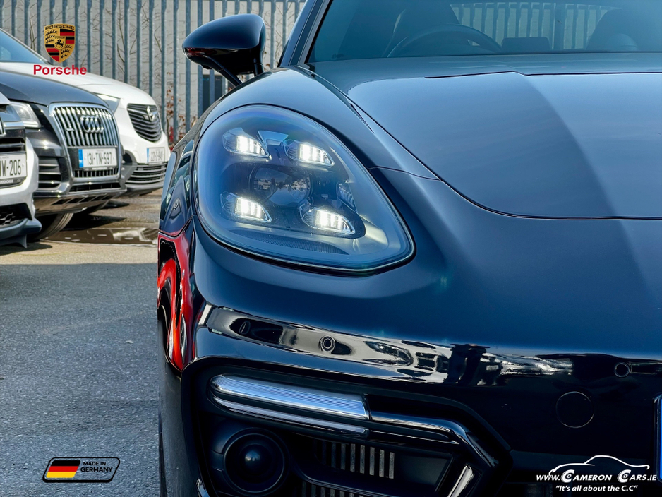 2022 Porsche Panamera - image 31