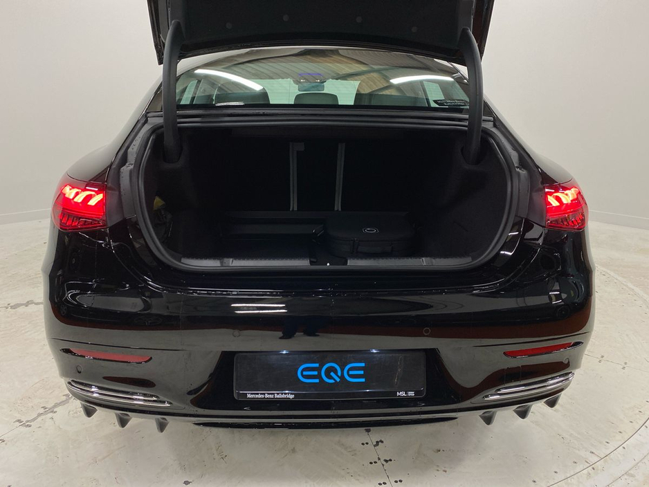 2026 Mercedes-Benz EQE EQE 300 | Electric | Heated Seats, Reversing Camera €82,099