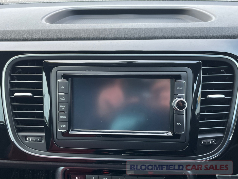 2019 Volkswagen Beetle - image 17