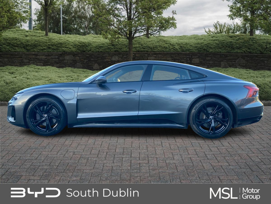 2022 Audi e-tron - image 6