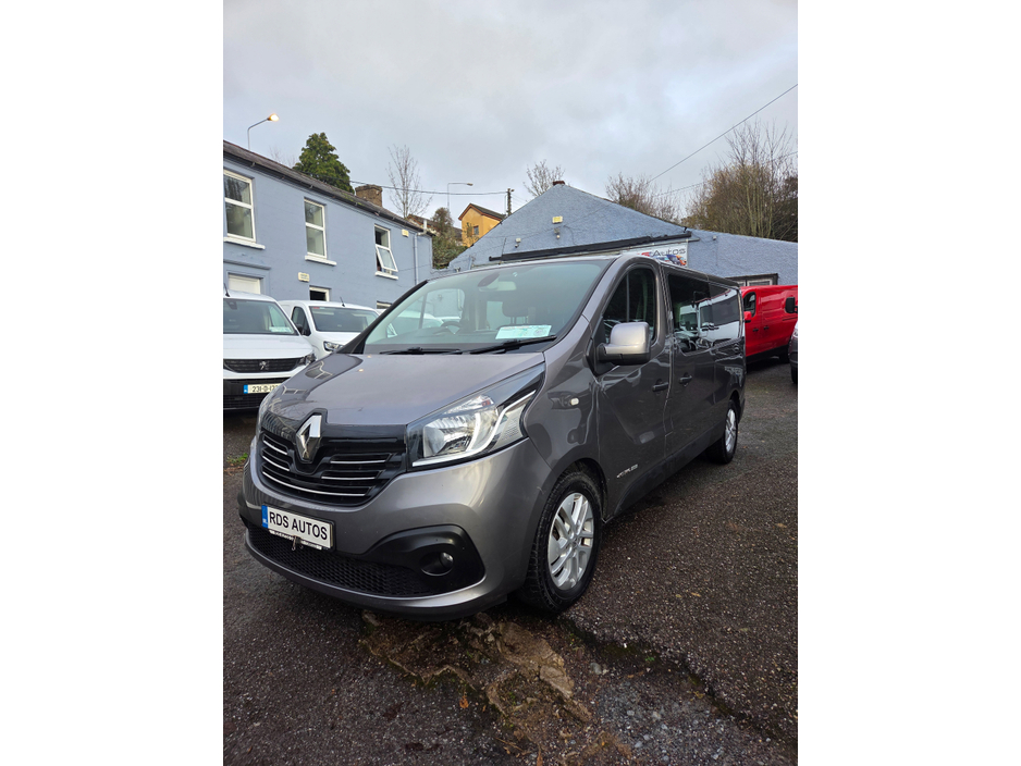 2016 Renault Trafic LL29 DCI 140 SPORT CREW VAN 3DR €21,500