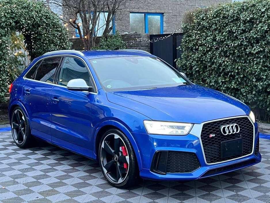 2015 Audi RS Q3 QUATTRO 2.5 TFSI // 340 BHP // BOSE SOUND SYSTEM // HEATED RS SPORT SEATS // BLUETOOTH MUSIC €33,950
