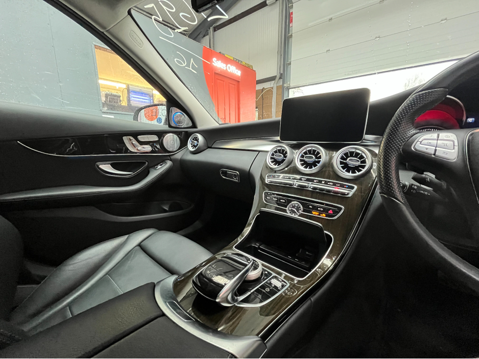 2016 Mercedes-Benz C Class €17950! 2016 MERCEDES-BENZ C350E STATIONWAGON AVANTGARDE 2.0 AUTOMATIC / CRUISE CONTROL / REVERSE CAMERA / ELECTRIC MEMORY & HEATED SEATS €17,950