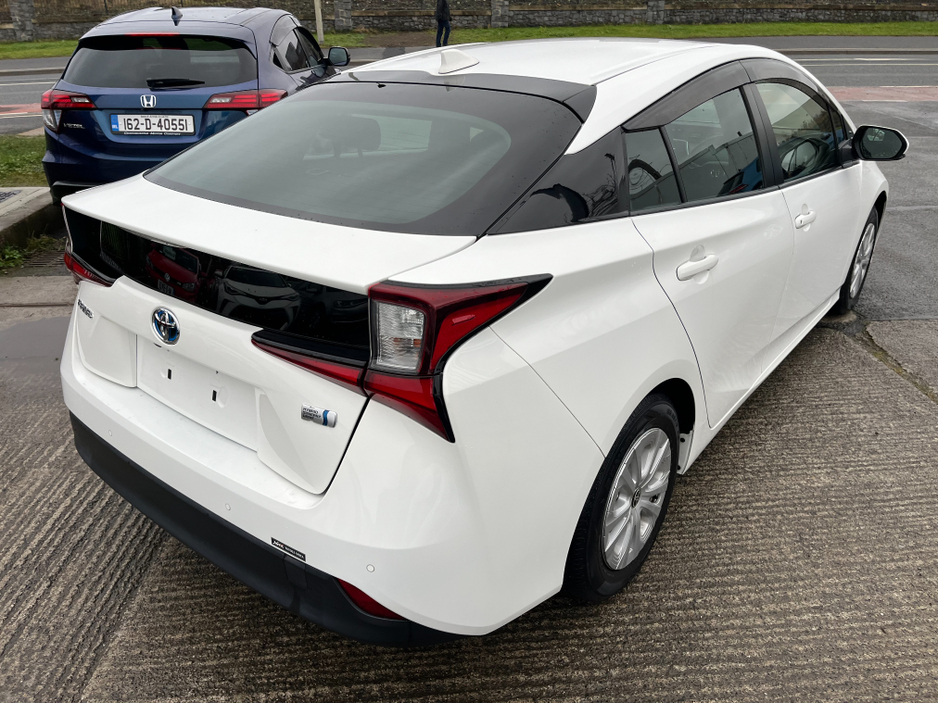 2020 Toyota Prius 1.8 HYBRID AUTO LOW KMS €17,950