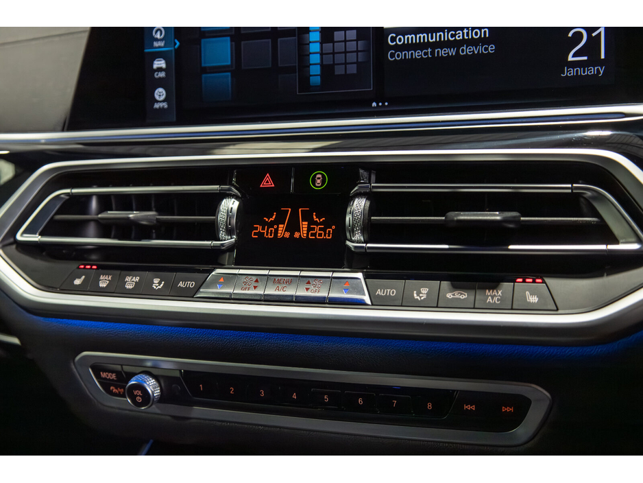 2022 BMW X5 xDrive45e M Sport €62,950