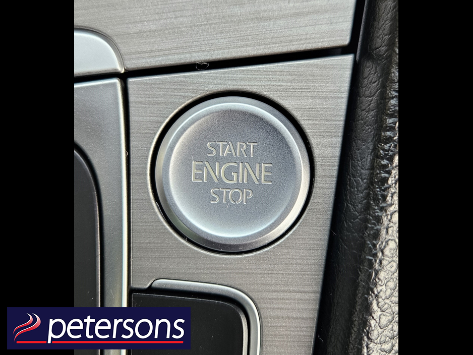 2017 Volkswagen Golf VOLKSWAGEN GOLF 1.2 PETROL AUTOMATIC - LOW MILEAGE €17,950