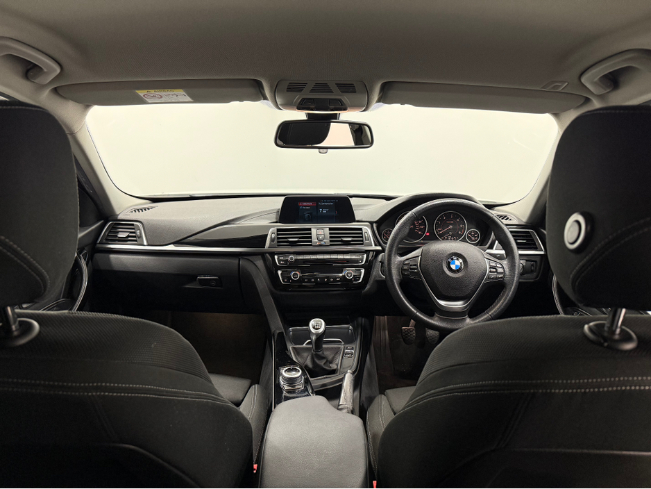 2017 BMW 3 Series SPORT 320 D €16,495